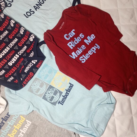 6 Piece Bundle Baby 12 Months One Piece Tops - GUESS, Timberland, Tommy Hilfiger - Picture 8 of 15
